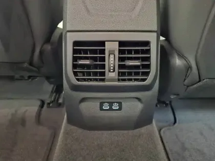 Photo 17 BMW Serie 1 120d 163 ch DKG7