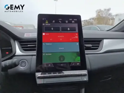 Photo 13 Renault Captur  E-Tech full hybrid 145 ch