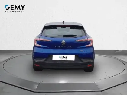 Photo 4 Renault Captur  E-Tech full hybrid 145 ch