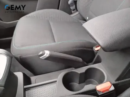 Photo 20 Renault Captur  E-Tech full hybrid 145 ch