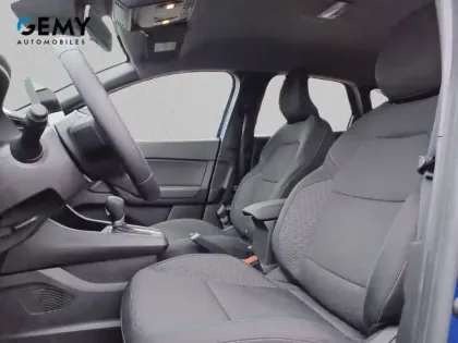 Photo 8 Renault Captur  E-Tech full hybrid 145 ch