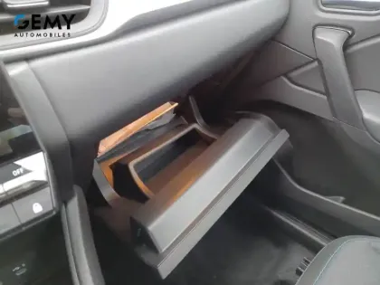 Photo 17 Renault Captur  E-Tech full hybrid 145 ch