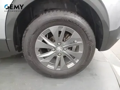 Photo 50 Peugeot 2008  PureTech 130 S&S EAT8