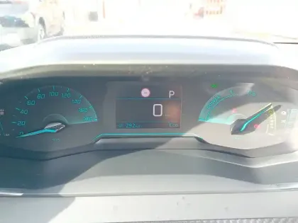 Photo 11 Peugeot 208  Electrique 50 kWh 136ch