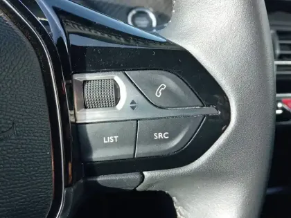 Photo 15 Peugeot 208  Electrique 50 kWh 136ch