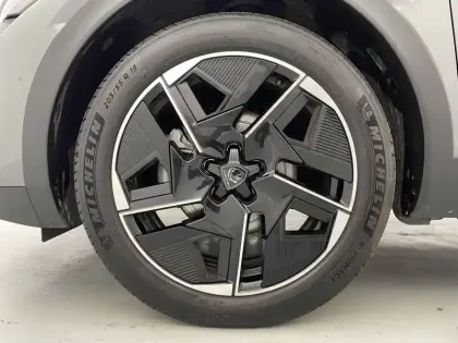 Photo 16 Peugeot 408  Hybrid 145 e-DCS6