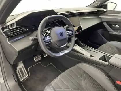 Photo 23 Peugeot 408  Hybrid 145 e-DCS6