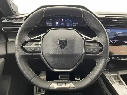 Photo 90 Peugeot 408  Hybrid 145 e-DCS6