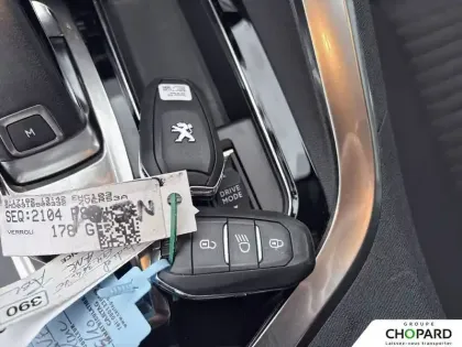 Photo 13 Peugeot 3008  Puretech 130ch S&S EAT8