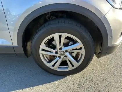 Photo 23 Volkswagen T-roc  1.0 TSI 116 Start/Stop BVM6