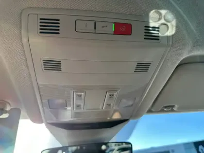 Photo 36 Volkswagen T-roc  1.0 TSI 116 Start/Stop BVM6