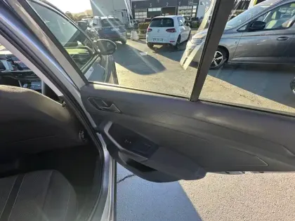 Photo 19 Volkswagen T-roc  1.0 TSI 116 Start/Stop BVM6