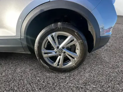 Photo 10 Volkswagen T-roc  1.0 TSI 116 Start/Stop BVM6