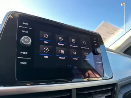 Photo 31 Volkswagen T-roc  1.0 TSI 116 Start/Stop BVM6