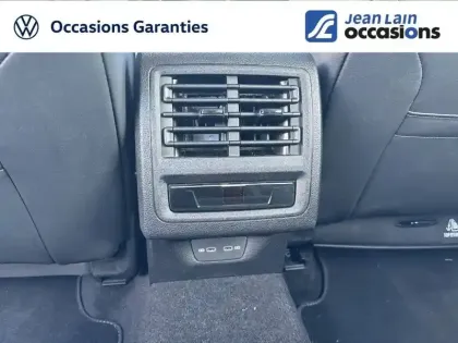 Photo 16 Volkswagen Golf  1.5 eHybrid 204 DSG6