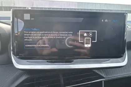 Photo 18 Peugeot 2008  Hybrid 145 e-DCS6