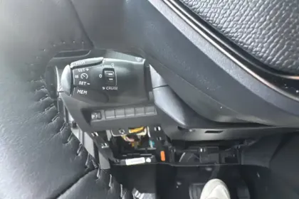 Photo 25 Peugeot 2008  Hybrid 145 e-DCS6