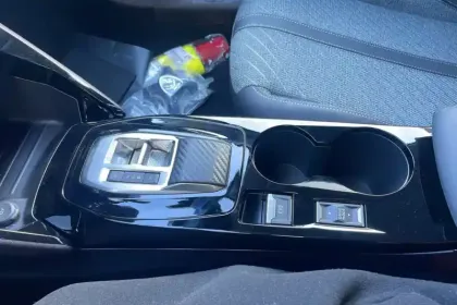 Photo 17 Peugeot 208  Hybrid 110 e-DCS6