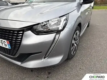 Photo 21 Peugeot 208  PureTech 75 S&S BVM5