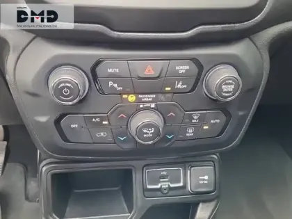 Photo 17 Jeep Renegade  1.6 l MultiJet 120 ch BVM6