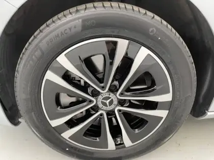 Photo 17 Mercedes Classe A  250 e 8G-DCT