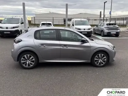 Photo 29 Peugeot 208  PureTech 75 S&S BVM5