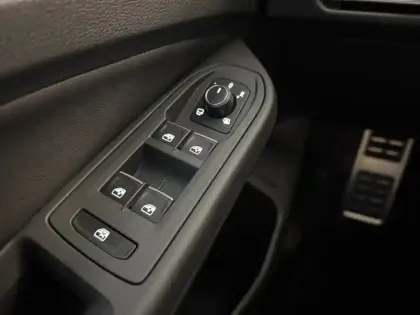 Photo 19 Volkswagen Golf  2.0 TDI 150 DSG7