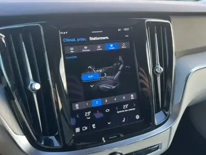 Photo 24 Volvo V60  B3 163 ch DCT 7