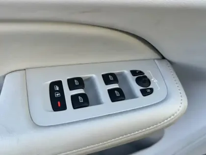 Photo 13 Volvo V60  B3 163 ch DCT 7