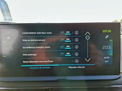 Photo 28 Peugeot 3008  Hybrid 225 e-EAT8