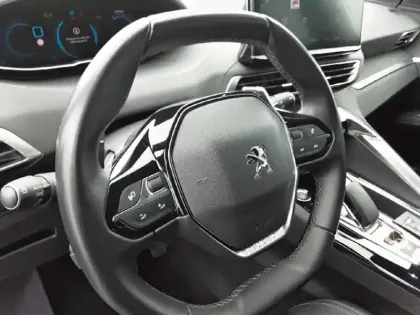 Photo 38 Peugeot 3008  Hybrid 225 e-EAT8