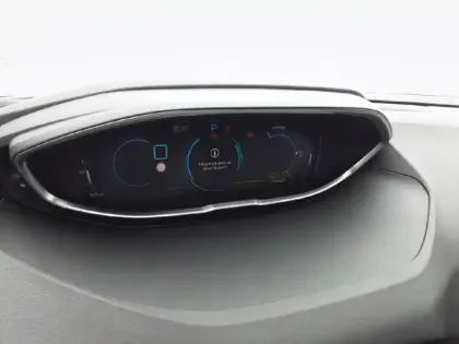 Photo 39 Peugeot 3008  Hybrid 225 e-EAT8