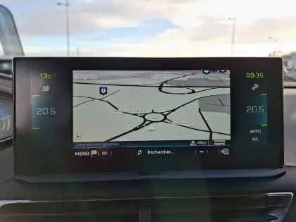 Photo 21 Peugeot 3008  Hybrid 225 e-EAT8