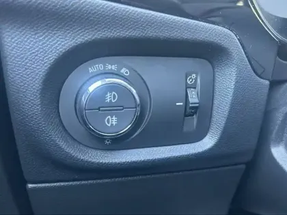 Photo 20 Opel Corsa  Electrique 136 ch & Batterie 50 kw/h