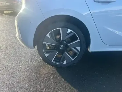 Photo 12 Opel Corsa  Electrique 136 ch & Batterie 50 kw/h