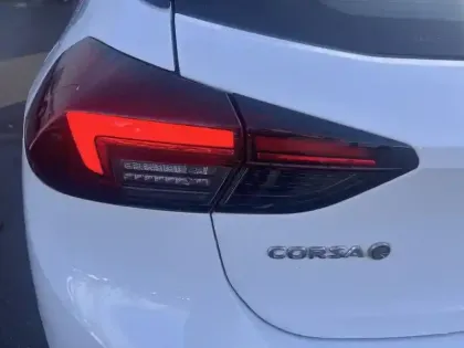 Photo 16 Opel Corsa  Electrique 136 ch & Batterie 50 kw/h