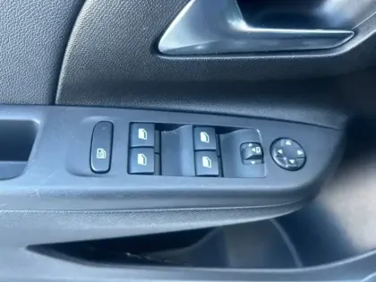 Photo 21 Opel Corsa  Electrique 136 ch & Batterie 50 kw/h