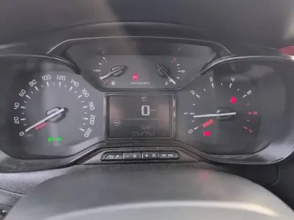 Photo 9 Citroën C3  PureTech 83 S&S BVM5