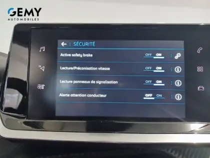 Photo 13 Peugeot 2008  PureTech 130 S&S EAT8