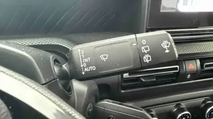 Photo 17 Citroën C3  Hybride 110 ch e-DCS6