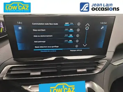 Photo 43 Peugeot 3008  Hybrid 136 e-DCS6