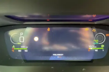 Photo 14 Peugeot 308  Hybrid 145 e-DCS6