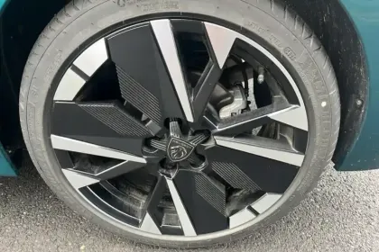 Photo 35 Peugeot 308  Hybrid 145 e-DCS6