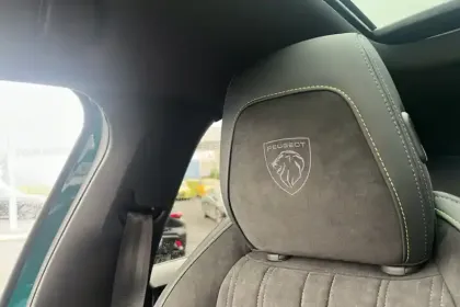 Photo 21 Peugeot 308  Hybrid 145 e-DCS6