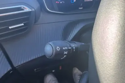 Photo 20 Peugeot 208  Hybrid 110 e-DCS6