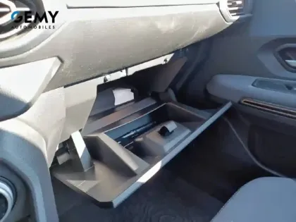 Photo 18 Dacia Jogger  Hybrid 140 7 places