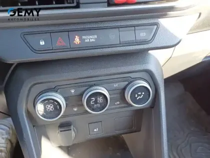 Photo 15 Dacia Jogger  Hybrid 140 7 places