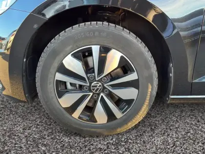 Photo 8 Volkswagen Touran  1.5 TSI EVO 150 BVM6 7pl