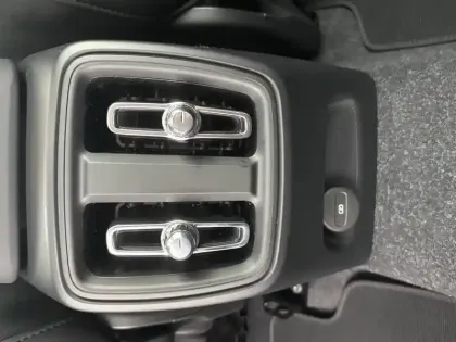 Photo 6 Volvo Ex40  Single Extended Range 252 ch 1EDT