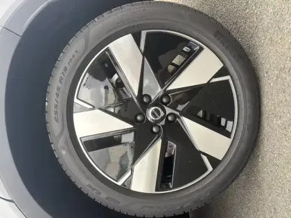 Photo 4 Volvo Ex40  Single Extended Range 252 ch 1EDT